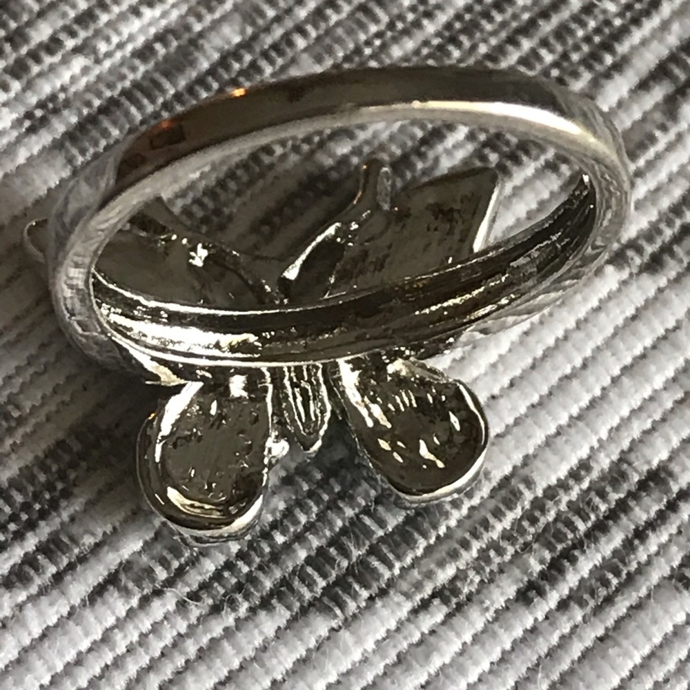 🦋Butterfly Women’s Ring - Picture 4 of 4
